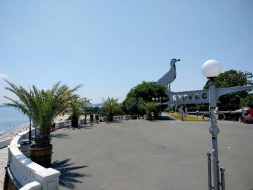 Ferienwohnung Апартамент Зорница Burgas City Exterior foto